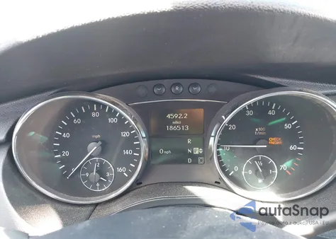 2006 Mercedes-Benz R 500 4Matic z USA, uszkodzony, nr VIN 4JGCB75E16A007770